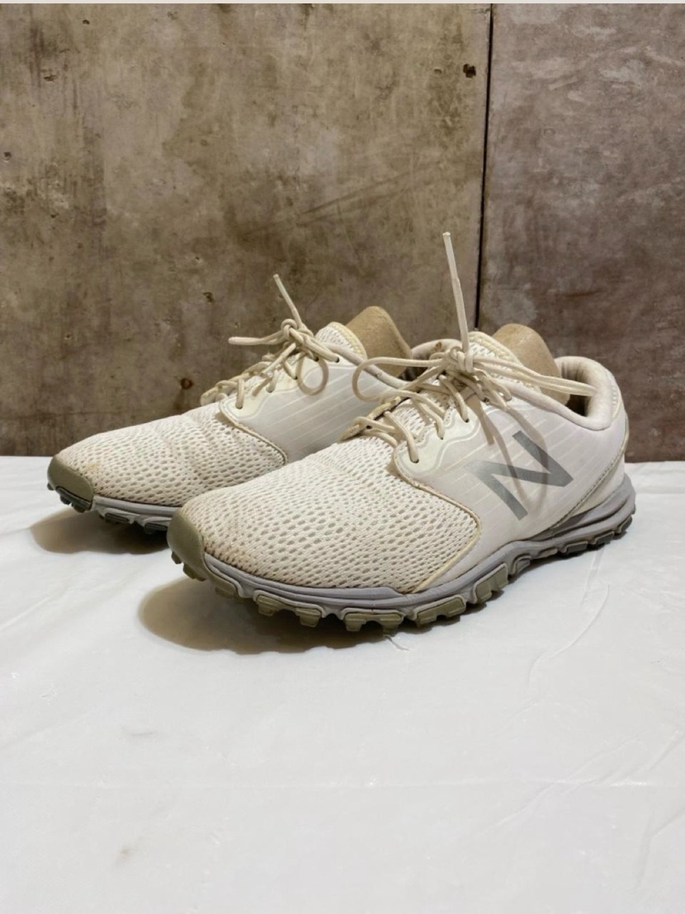 New Balance Beige and Light Gray Women's Golf Athletic Sneakers